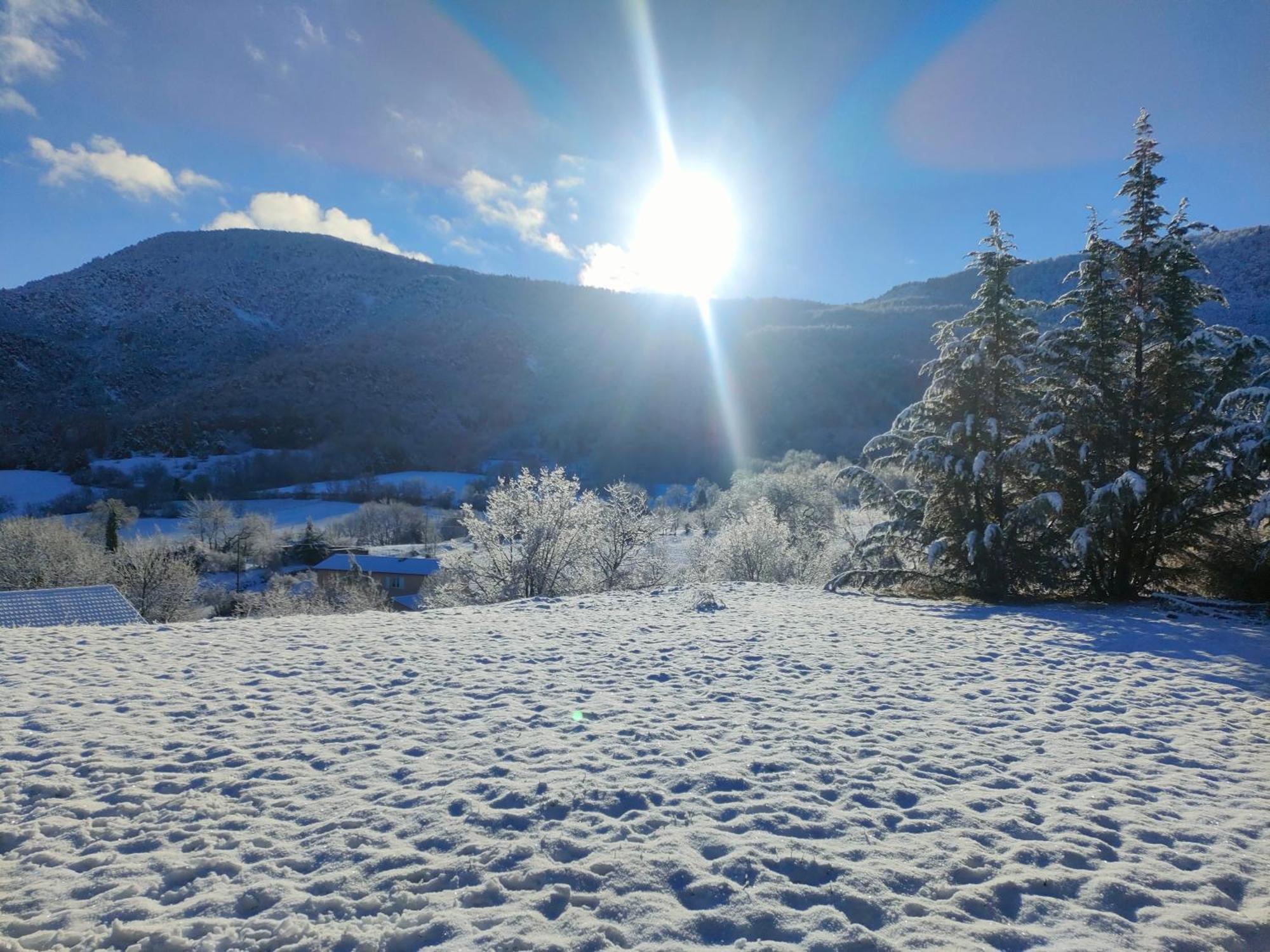 Au Toit Des 4 Saisons Villa Venterol Kültér fotó